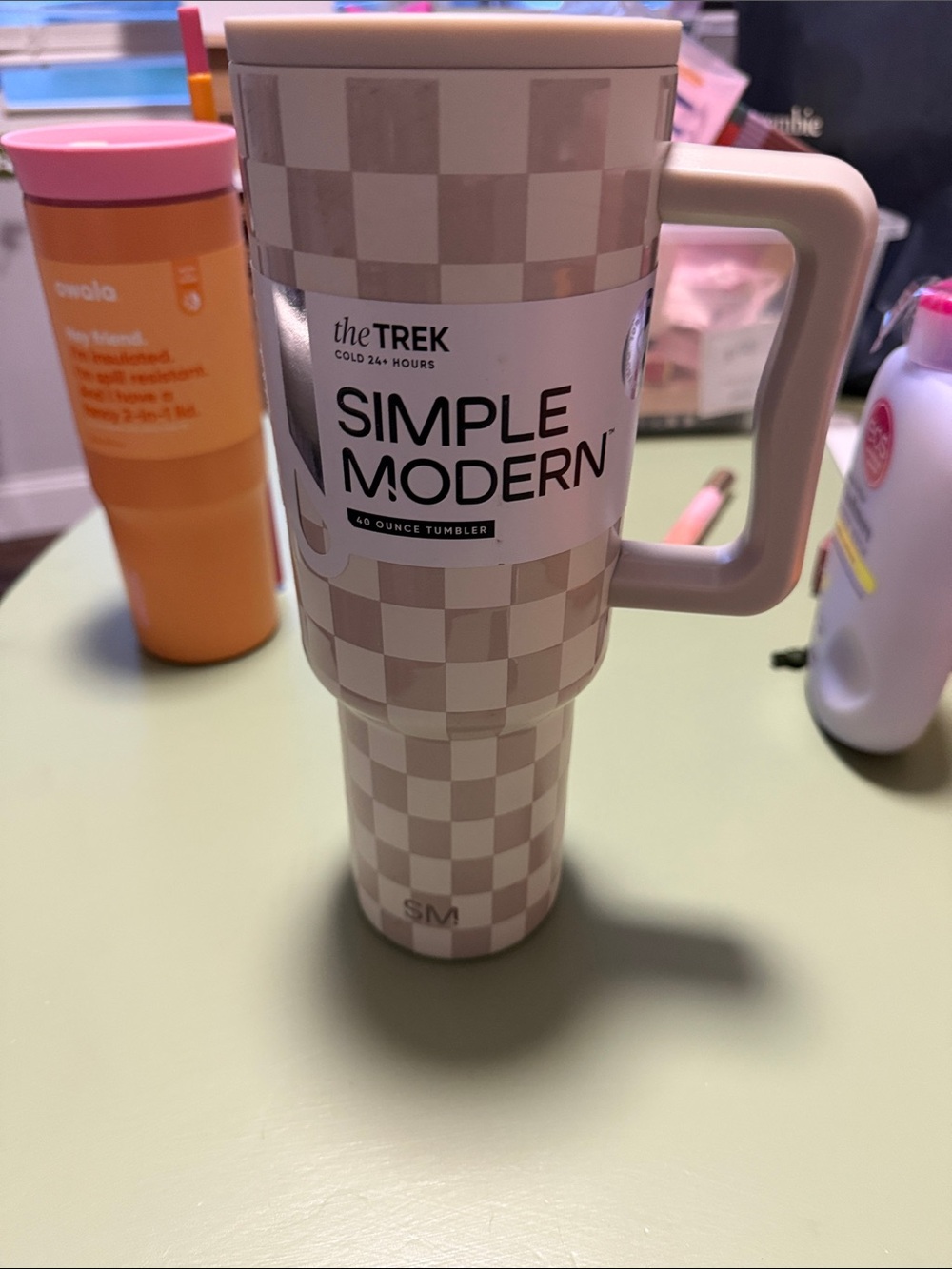 Simple Modern The Trek Beige Checkered Travel Tumbler with Handle